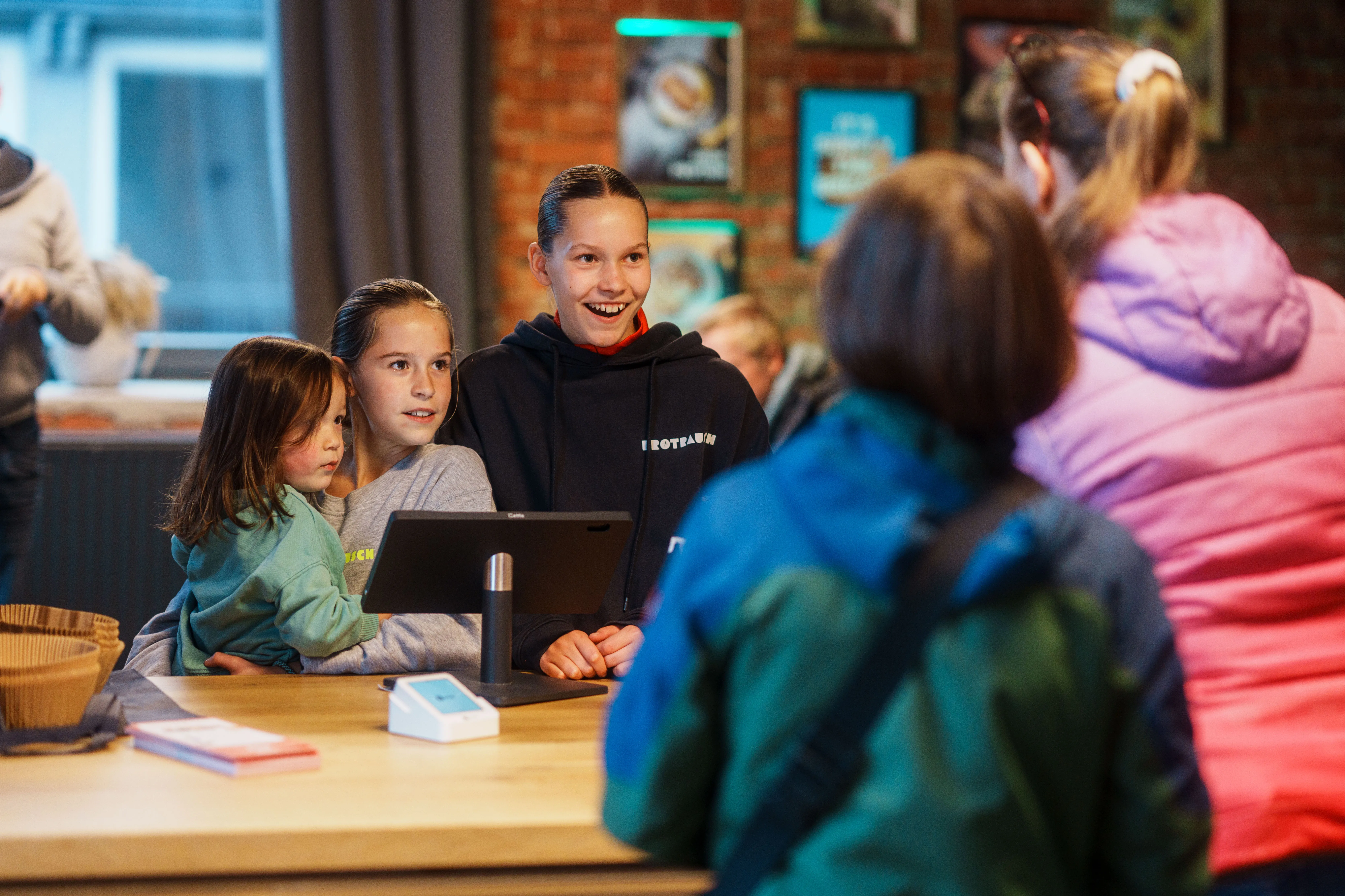 Familien auf der Manufaktur-Meile